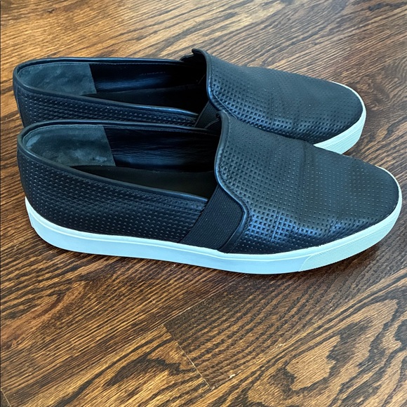 Vince Black Blair Slip On Leather Sneaker Black Women’s 8.5 - Picture 7 of 9